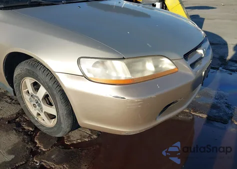 2000 Honda Accord 2.3 Se from USA, damaged, VIN JHMCG6694YC022688